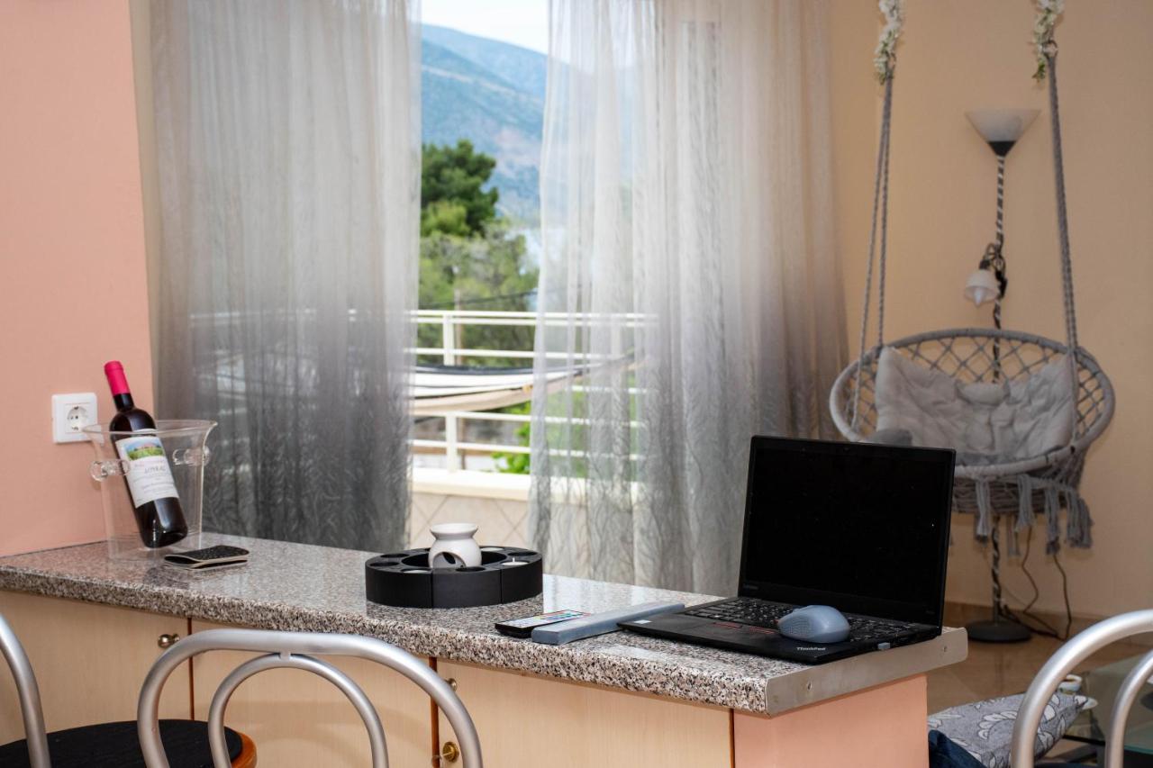 Appartement Delphitea Philoxenia Extérieur photo